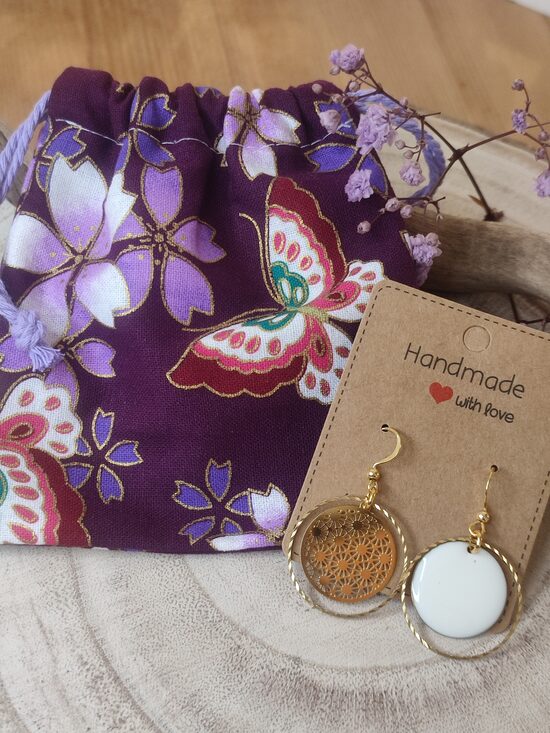 Boucles d'oreilles en acier inox/laiton et son pochon 💜 réf.P1147