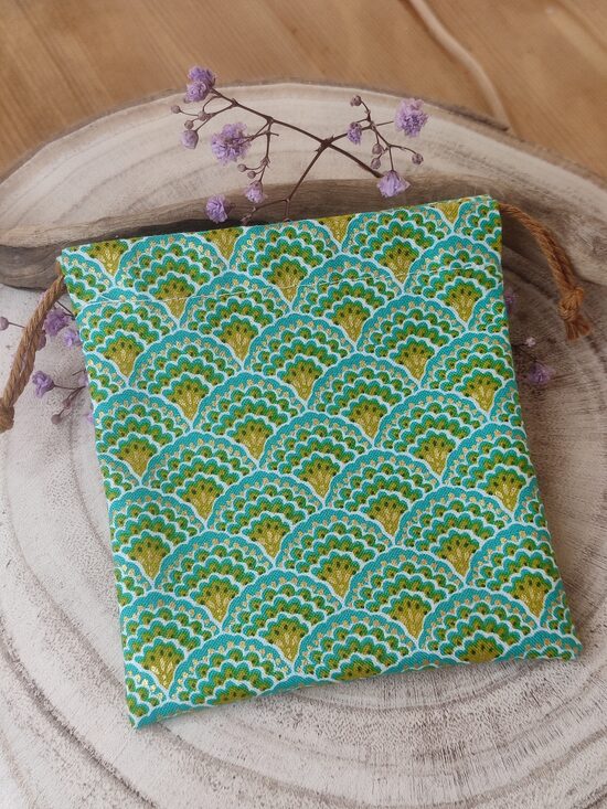 Petit pochon fait-main 💚 réf.P1129