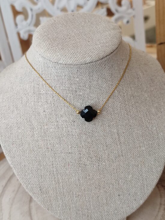 Collier ras-de-cou acier et sa perle noire trèfle 🖤