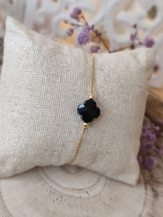 Bracelet acier inox et sa perle trèfle noire 🖤