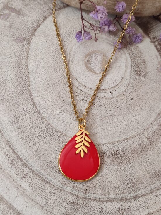Collier en acier inoxydable doré rouge ❤️ réf.C20