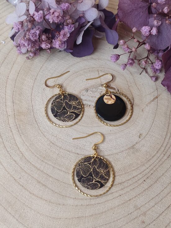 Trio boucles d'oreilles en acier inox/laiton et sequins noir et doré 🖤 réf.T1079