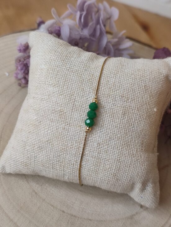 Bracelet en acier inoxydable et ses perles vertes 💚 réf .B1011