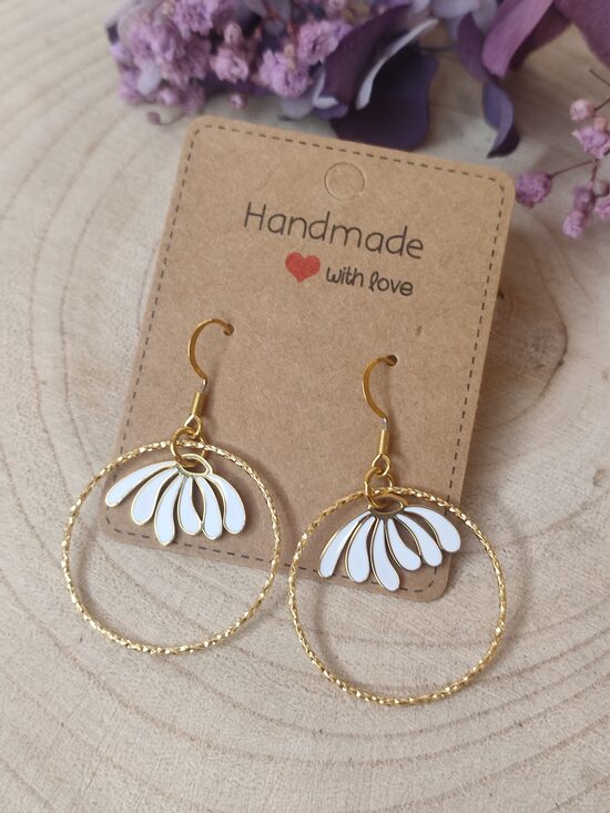 Boucles d'oreilles marguerite 🤍