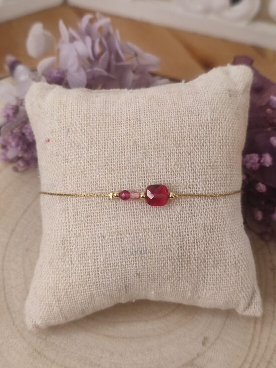 Bracelet acier inoxydable et ses perles ❤️🩷