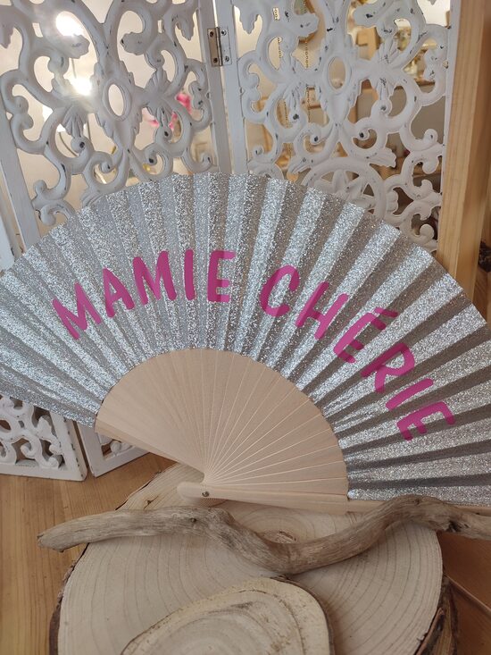Éventail "Mamie chérie" 💗