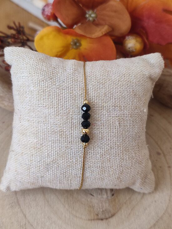 Bracelet acier inoxydable et ses perles 🖤