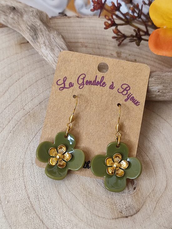 Boucles d'oreilles kaki résine et acier inoxydable 