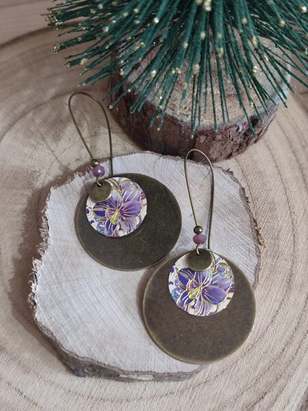 Boucles d'oreilles en laiton et sequins fleurs réf.B755