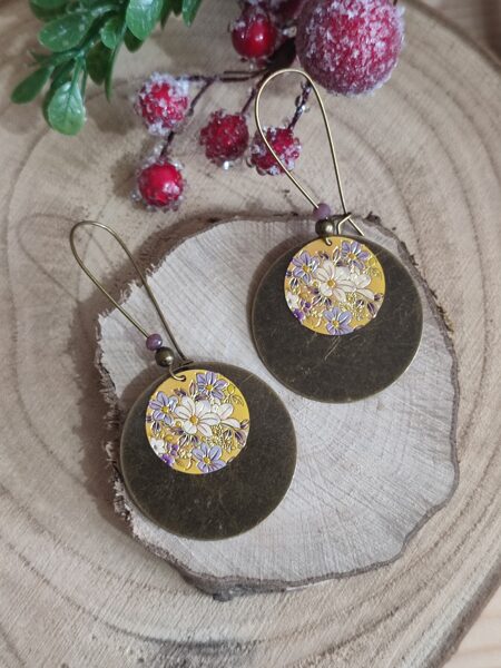 Boucles d'oreilles en laiton et sequins fleurs réf.B759