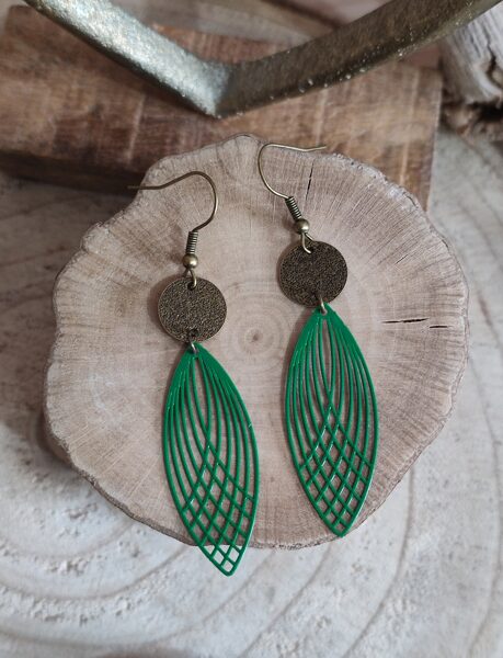 Boucles d'oreilles en laiton et estampes vertes 💚 réf.B891