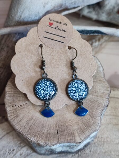 Boucles d'oreilles en laiton et ses cabochons réf.B362