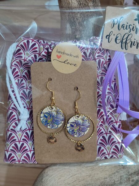 Boucles d'oreilles en acier inox et son pochon 💜 réf.P1124