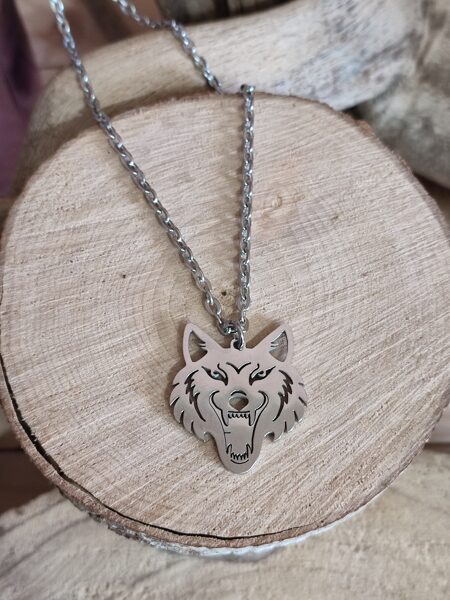 Chaîne en acier inox argenté et son pendentif loup 🐺 réf.C1156