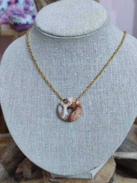 Collier en acier inox doré et son pendentif en jaspe 🤎 réf.C512