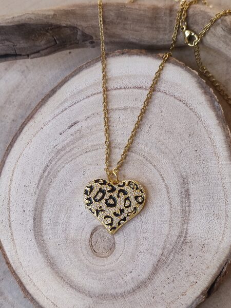 Collier en acier inoxydable et son coeur 🖤 réf.C1349