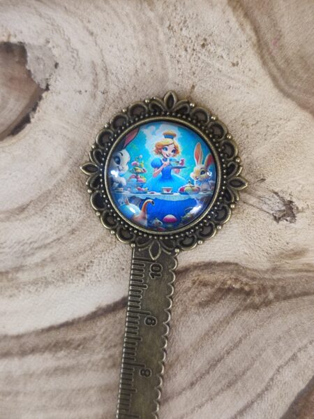 Marque-pages et son cabochon Alice 🩵 réf.M1352